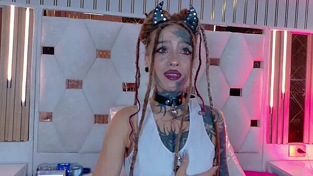 Lucy_Doll8 webcam