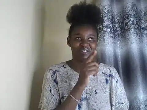Prettygodess1 webcam