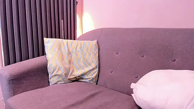 Alexx_val webcam