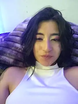 Tahara_Romanov_ webcam