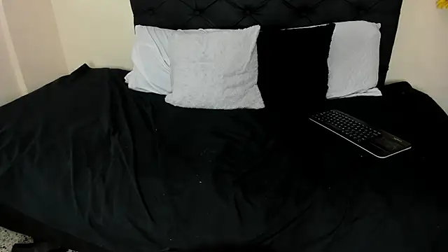 Bella-Bloom webcam