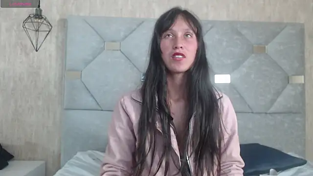 Sofia1_911 webcam