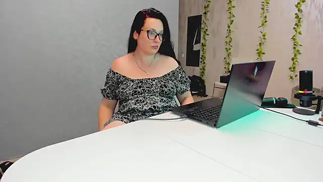 Yesss_Lilith webcam