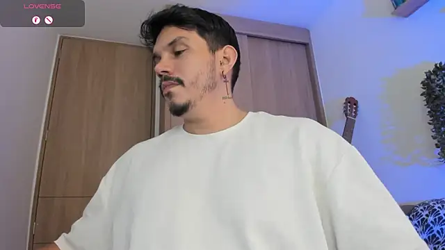 alejandro_stark webcam