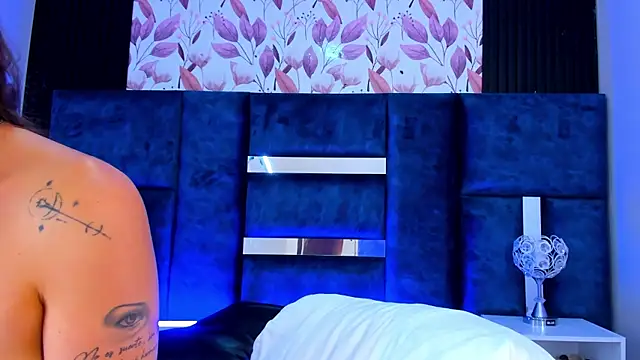 AmmyJones_ webcam