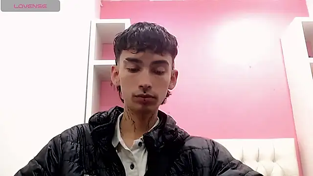 ttimy_x_boy webcam