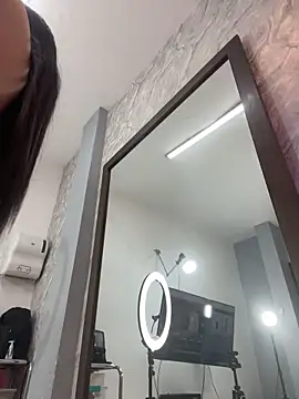 MiaFarkash webcam