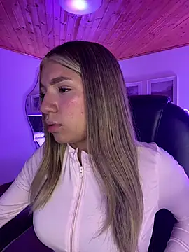 Isabella18_pink webcam