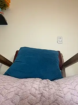 LilaRvsh webcam