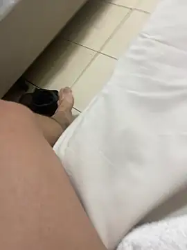 leozim23cm webcam