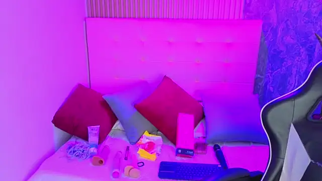 Amiee_Kovva webcam