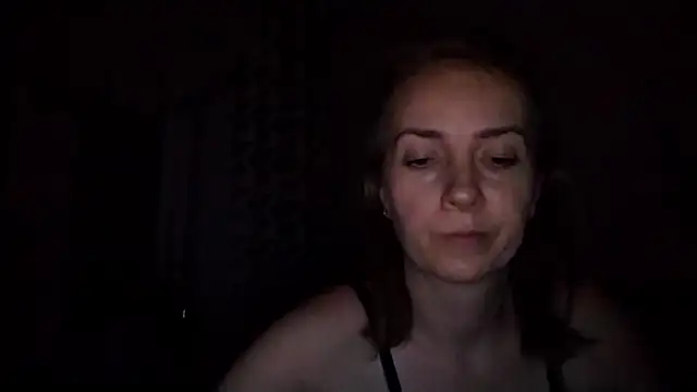 JenniferAlone webcam