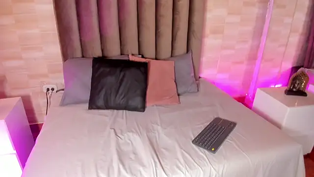 Nhicolas_Salazar webcam