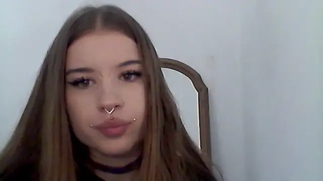 MollyHotTeen webcam