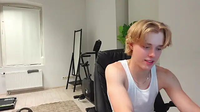 Eddie_Soltero webcam