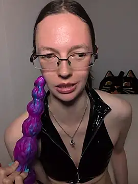 MrsCrazy18 webcam