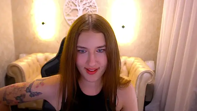 MirellEmber webcam