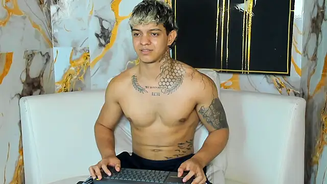 Noah__Browm webcam