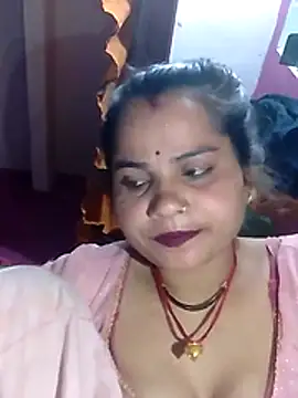 Hotpoojapal365 webcam