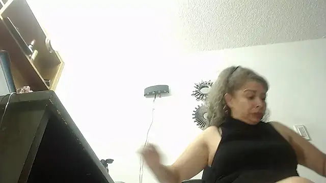 dalilasquirt1 webcam
