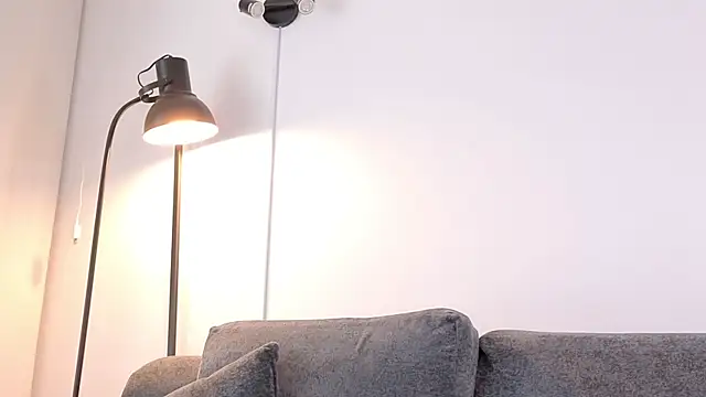 angelinepossy - Angelinepossy's free webcam - UK Sex Cams