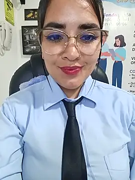 MAYE__13 live cam on StripChat