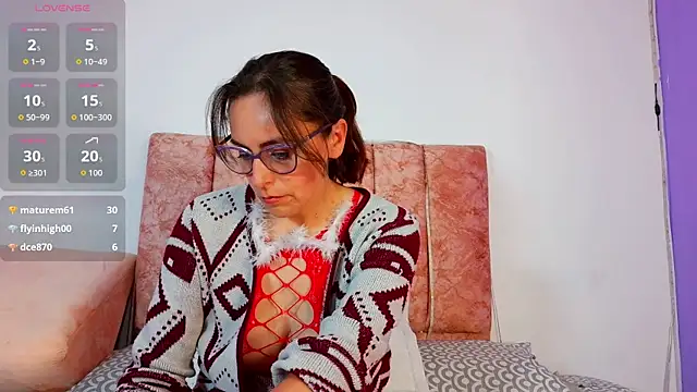 Ava_Raye live cam on StripChat