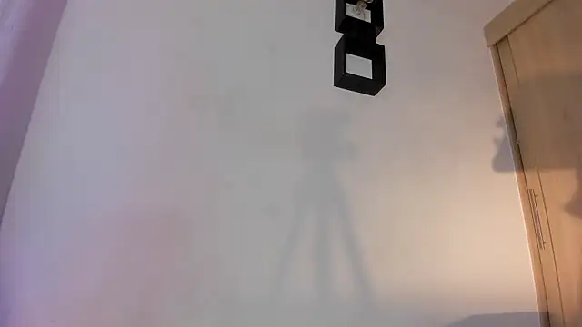 nanny_11 - Nanny_11's free webcam - UK Sex Cams