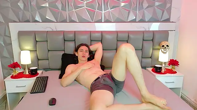 LhiayOliver live cam on StripChat