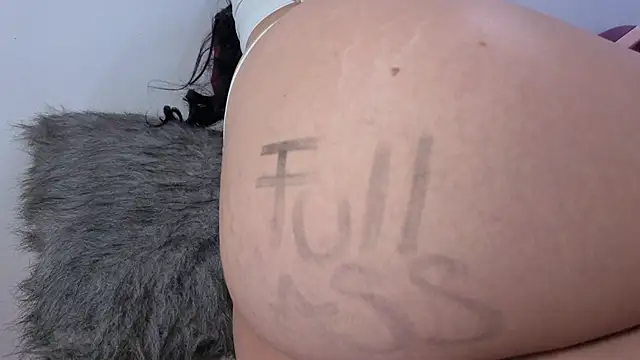 julietta_messy - Julietta_Messy's free webcam - UK Sex Cams
