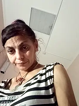chantalxorchid - ChantalXOrchid's free webcam - UK Sex Cams