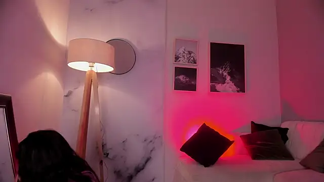 Violetta_Nur webcam