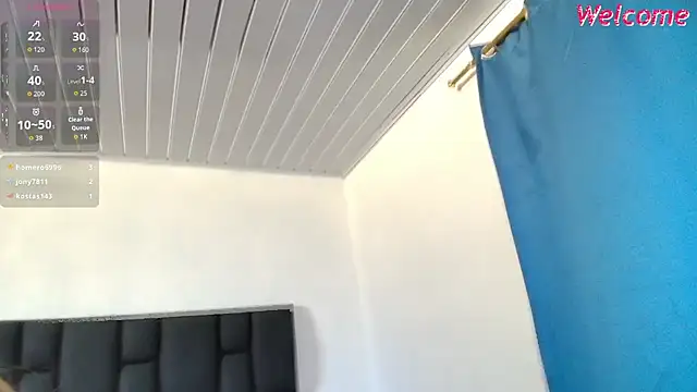 Aurora_doll23 webcam