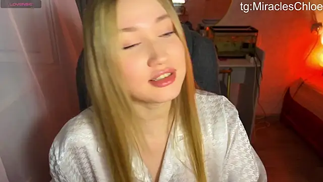 ChloeMillerMeow webcam