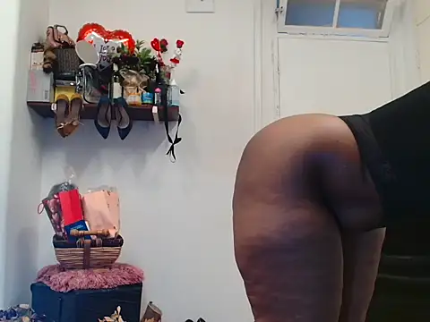 xTALLSEXYBUMx webcam