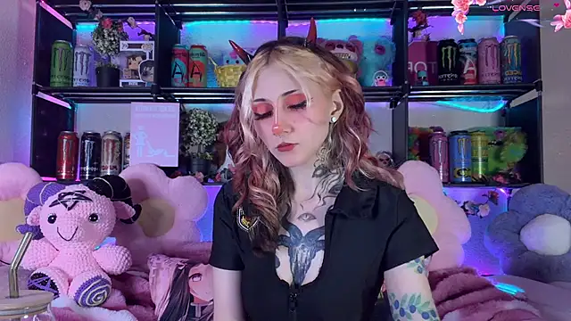 _Devill_Baby webcam