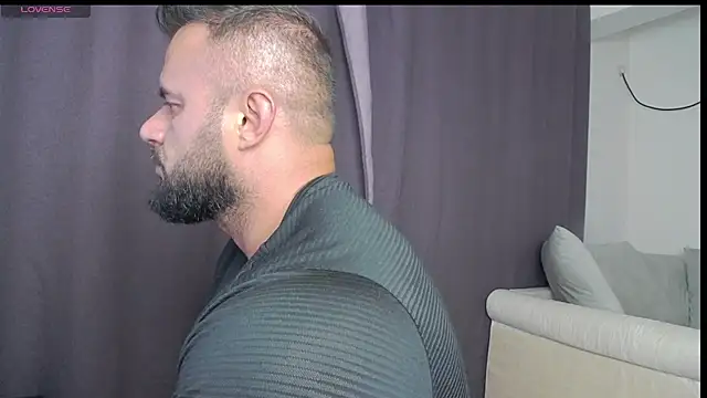 RickyMiami1 live cam on StripChat