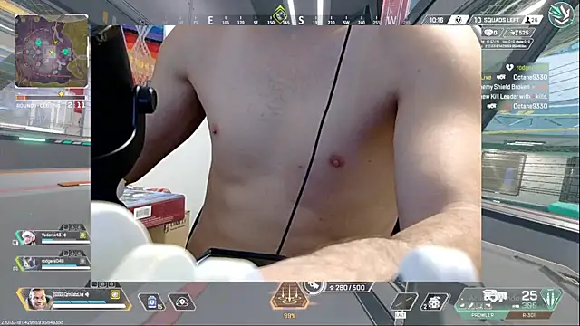 LilWhyteBoiGamer live cam on StripChat