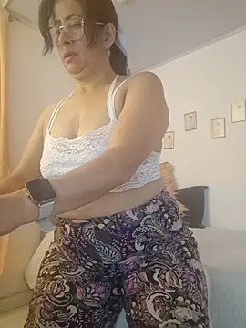 christy_ant webcam