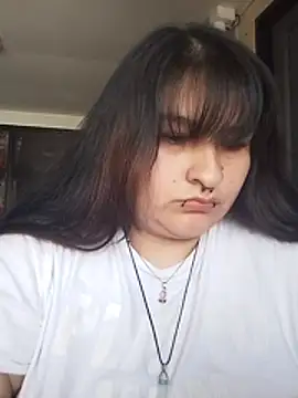 LauraHorny69 webcam