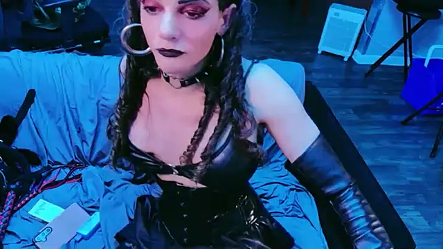 Sultry_Mistress_Camilla live cam on StripChat