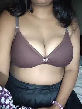 Lal_pari1432 webcam