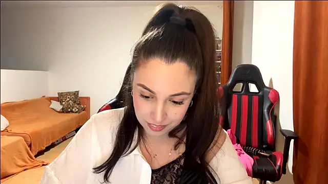 SweetFenomen67 webcam