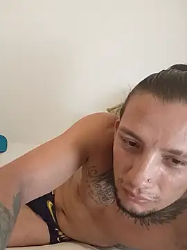 boyrolo24 - Boyrolo24's free webcam - UK Sex Cams