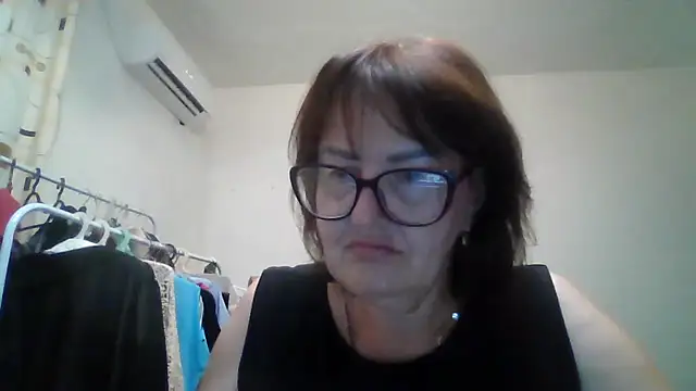 ErikaXShine webcam