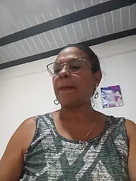 Crystal_Lovee webcam