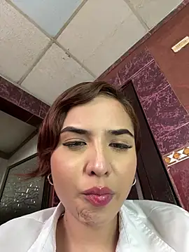LadyScarlett_ webcam