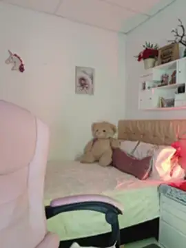 Salomee-23 webcam