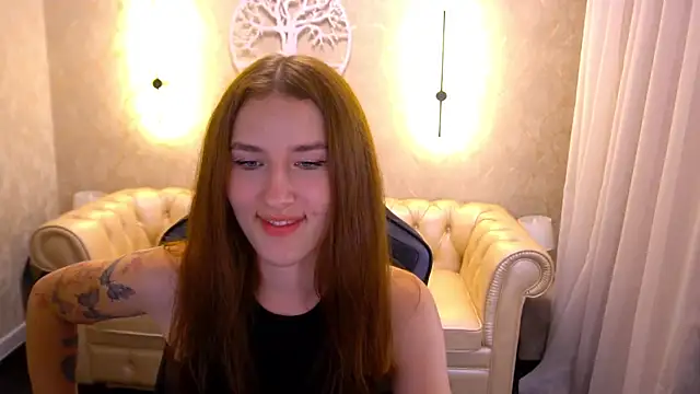 MirellEmber webcam