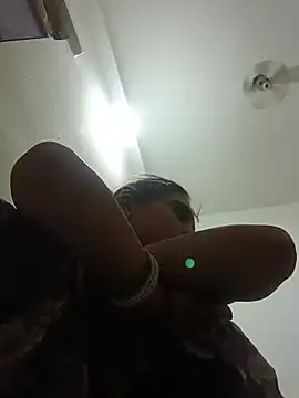 Miss_dollybaby webcam